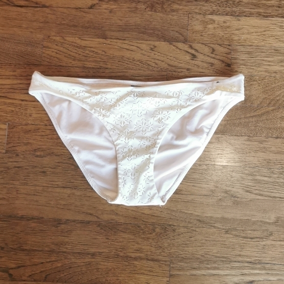 COTTON On Body Bikini Bottom Laser Cut New Large - Picture 1 of 5